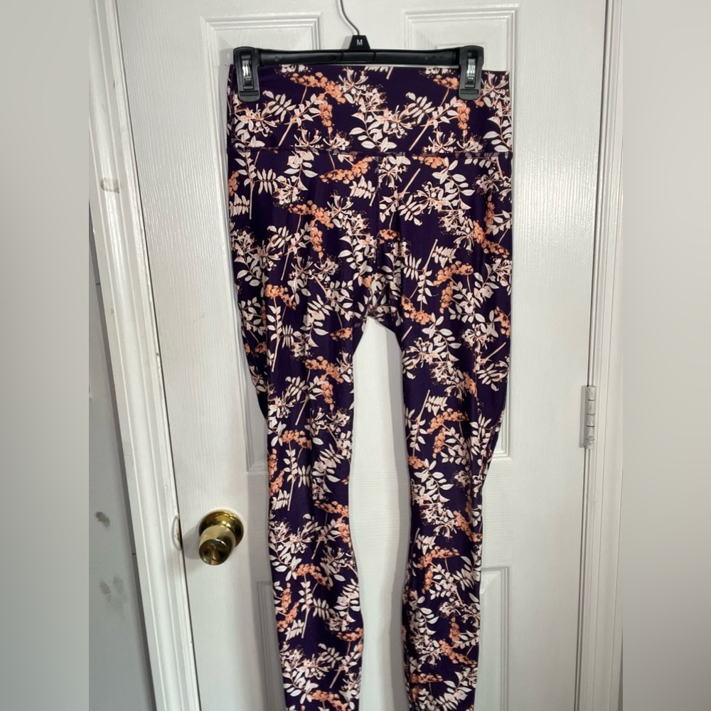Fabletics Define PowerHold® High-Waisted Legging